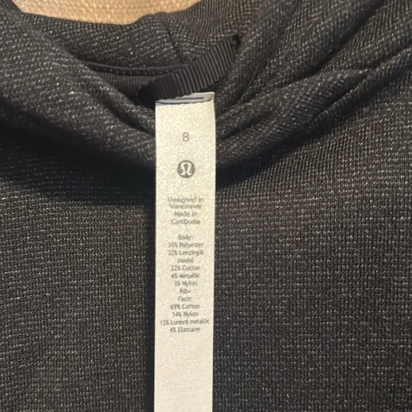 NWOT Lululemon cropped hoodie - Picture 2 of 3
